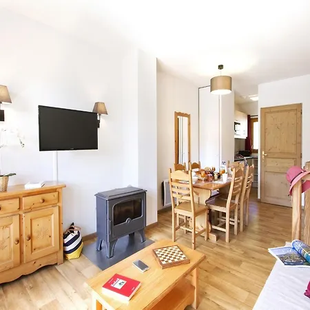 Chalet Rustic With Dishwasher, Located In Valmeinie